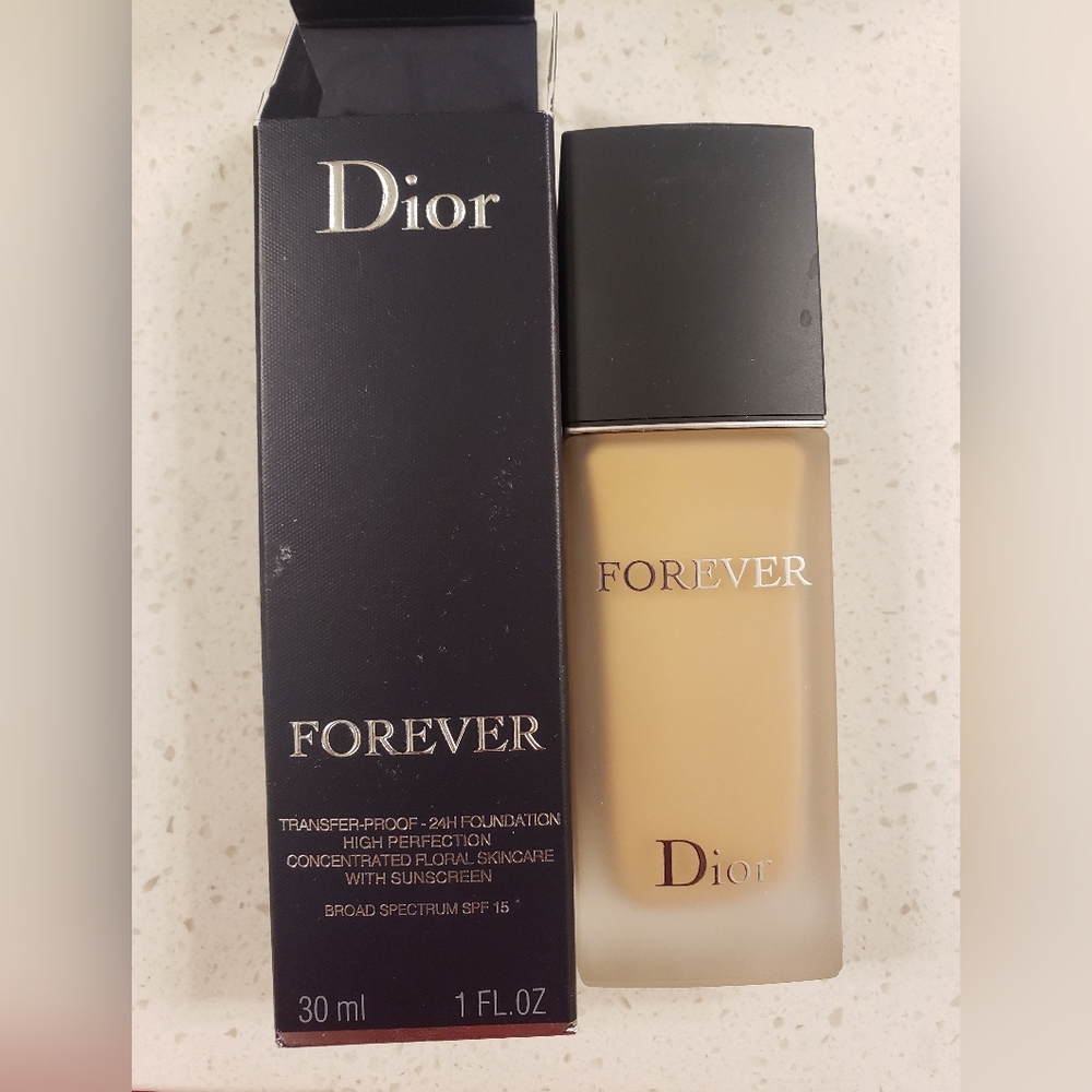 Dior forever foundation